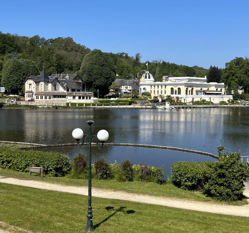לינה וארוחת בוקר Bagnoles de l'Orne Normandie Manoir De La Prise Tarot מראה חיצוני תמונה